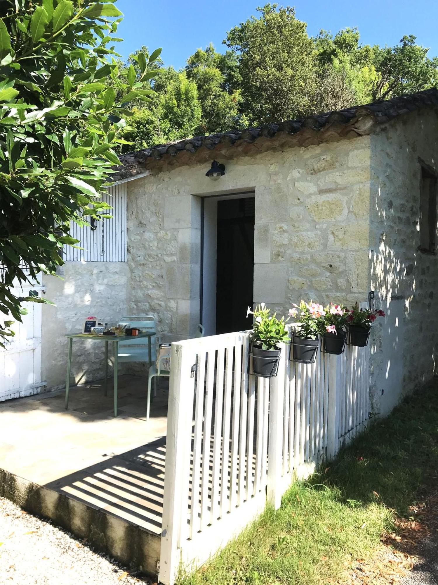 Le Val Du Pech Chantant Chambres D'Hotes Pern 外观 照片